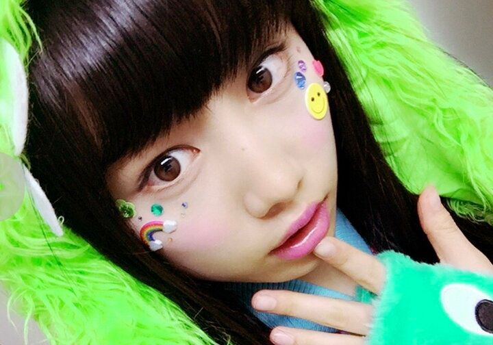 【写真・画像】「20歳以上でやるつもりはなかった」11歳でアイドルデビューした元人気子役、引退後の生活を告白「0歳から放課後がなかったから…」 1枚目