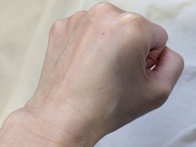 「ケイト ジュレリープリキッドファンデーション」の写真