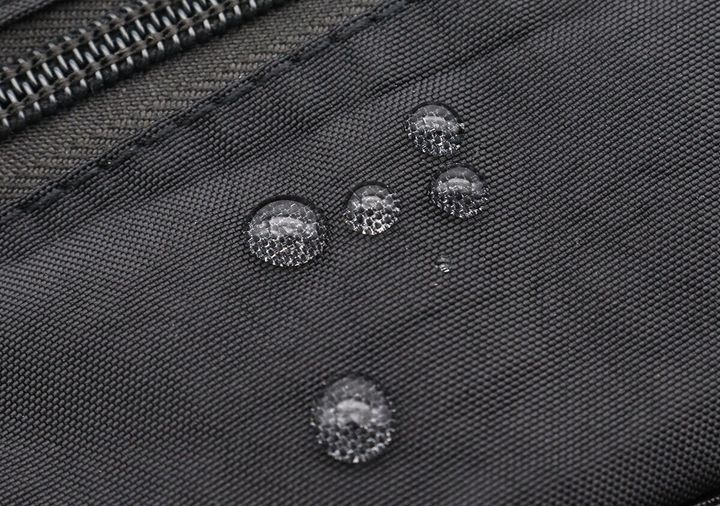 宝島社ムック付録の日本旅行が考えた11ポケットナイロン撥水ショルダーバッグ3