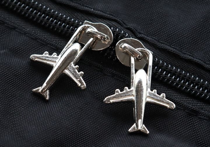 宝島社ムック付録の日本旅行が考えた11ポケットナイロン撥水ショルダーバッグ4