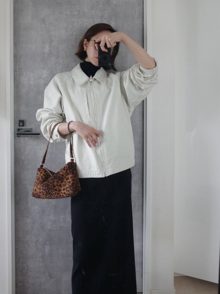 GUコットンジップアップジャケットのジッパー閉めた状態