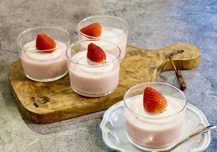 いちごのヨーグルトムース