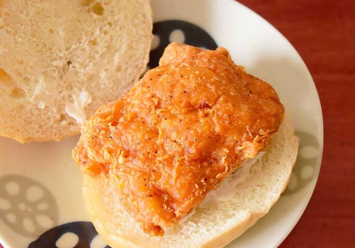 「スパチキ」のようなガーリックのパンチはありません。 