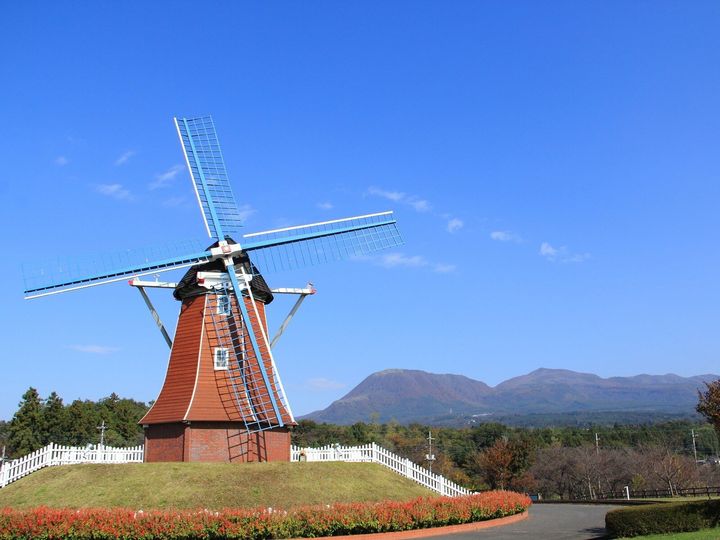 All About ニュース編集部は、全国10～60代の男女250人を対象に「道の駅」に関する独自のアンケート調査を実施。グルメが魅力的だと思う「群馬県の道の駅」で1位に選ばれたのは？