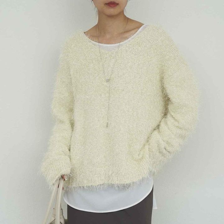 画像: 「フェザーヤーンニットプルオーバー」￥20,900 出典：ガリャルダガランテ