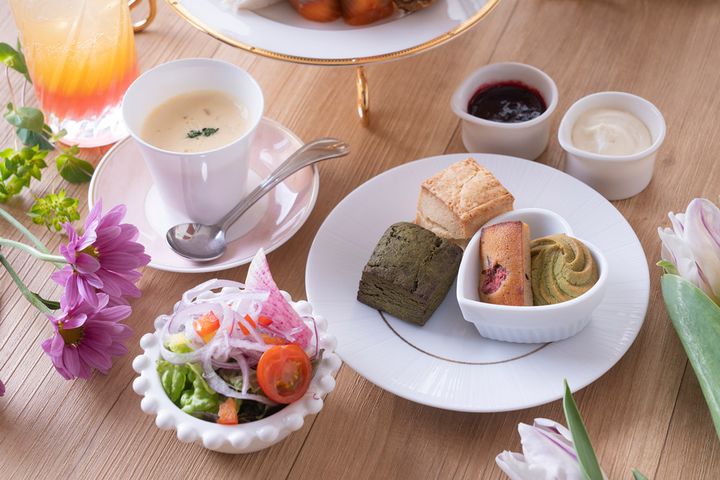 Others：ミニサラダ、ミニスープ、スコーン（プレーン・抹茶）、抹茶クッキー、桜のフィナンシェ
