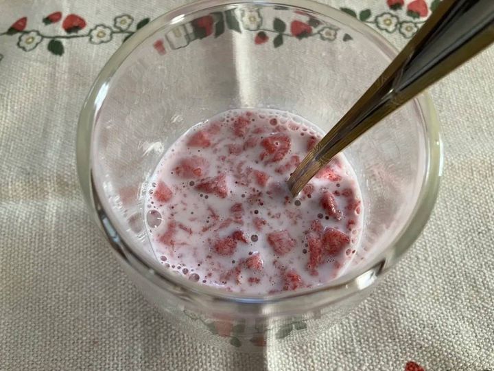 DAISO(ダイソー)：アスザックフーズ ザク切りいちご カレンダー 1食