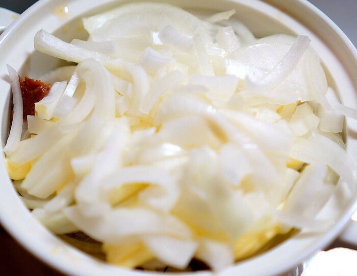 手順4.残りの玉ねぎをのせる