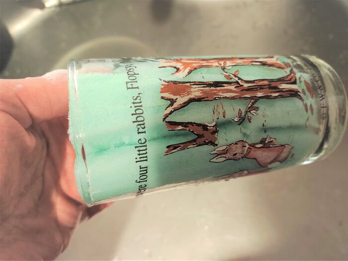 ただの『スポンジ』に切り込みを入れるだけ！めちゃ便利なグッズに進化♡洗い物以外にも活躍