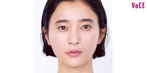 小鼻のキワに点置き