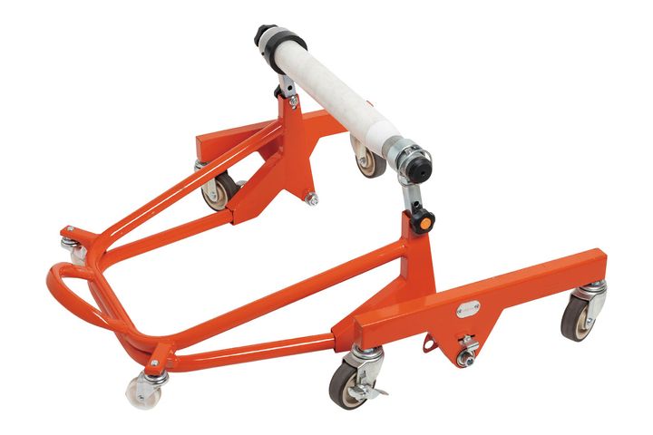 【ガレージレボ】狭い車庫の救世主！360度スイスイ動かせる魔法のメンテナンススタンドを検証