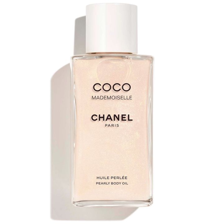 ココ マドモアゼル ボディ オイル ペルレ 250ml ￥21,340（4月3日より限定発売） Photo_ ©︎CHANEL