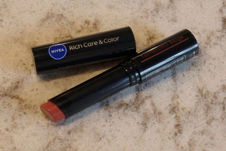 NIVEA（ニベア） のリッチケア&カラーリップ