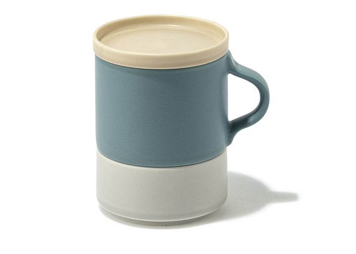 マグカップとボウル、プレートが一体に。