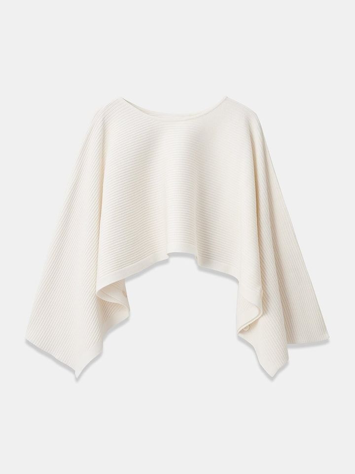 GUのコットンブレンドニットケープ