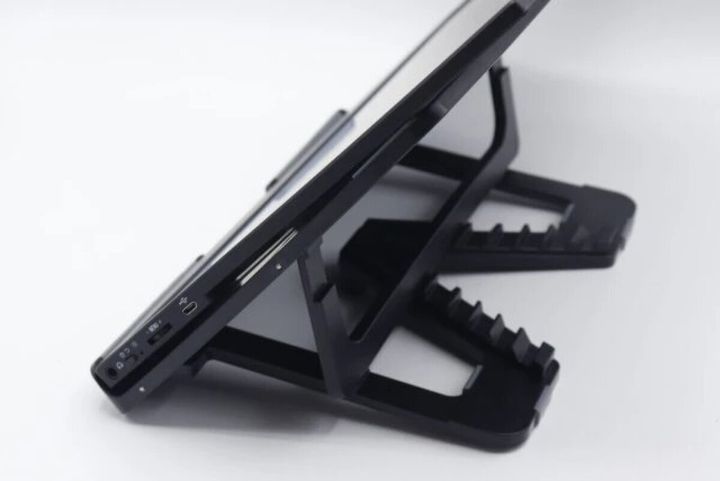 ダイソー 6段調節タブレットスタンド 使用例