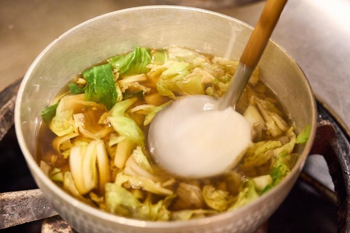 水溶き片栗粉を加えて仕上げる