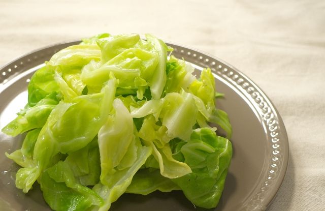 茹でキャベツの温サラダ
