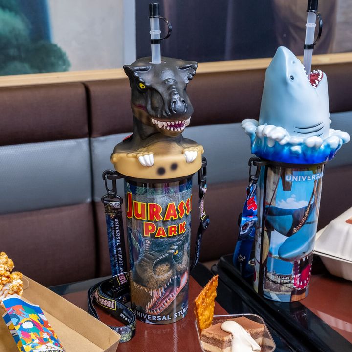 ユニバーサル・スタジオ・ジャパン「25周年アニバーサリー・ドリンクボトル」ジュラシック・パーク