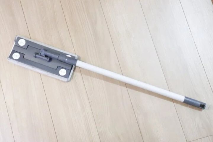 ダイソー クリップ型モップ（マイクロファイバークロス1枚付）