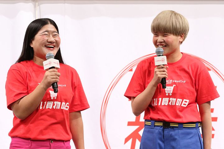 女子から支持されているガンバレルーヤ（撮影：2018年11月、時事通信フォト）