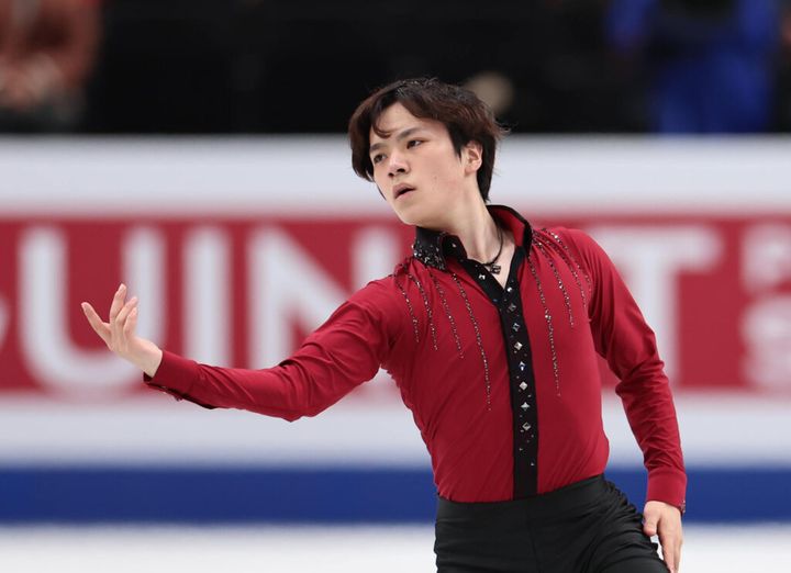 プロフィギュアスケート選手の宇野昌磨さん（28）が3日、自身のXを更新。投稿では「母へ 昌磨っていう名前をつけてくれてありがとう とてもエゴサしやすいです」と母親への感謝の言葉をつづりました。