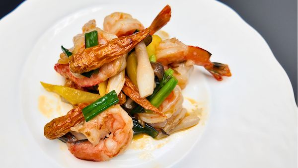 【兵庫県神戸市】国際女性デーを彩るミモザメニュー。神戸壺中天が黄色をテーマにした限定料理を発売