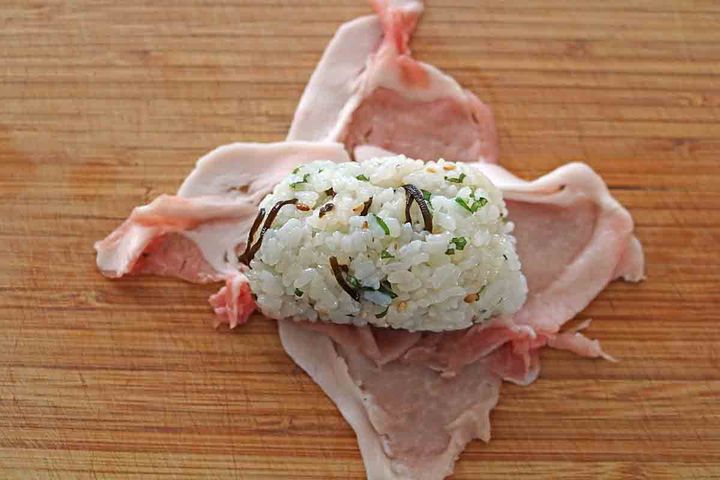 肉巻きおにぎり７