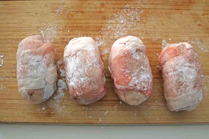 肉巻きおにぎり９