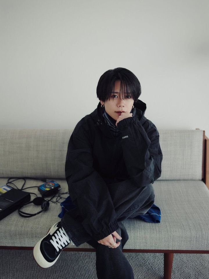 INI藤牧京介が見つけた、人付き合いのグッドバランス。「対人関係は頑張る。その分、ちゃんと自分を休ませる」