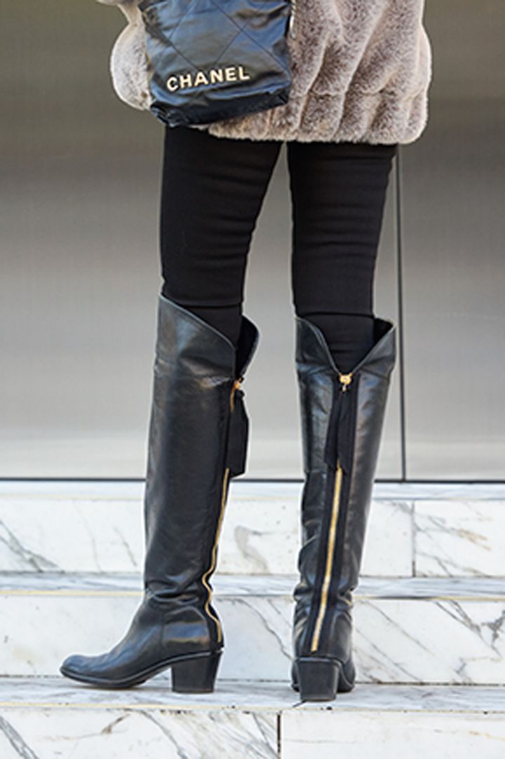 ニーハイブーツはセレクトショップで何年か前に見つけたインポートのもの。