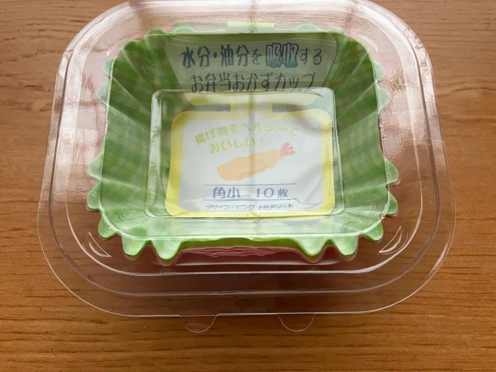 Seria(セリア)：水分・油分を吸収するお弁当おかずカップ