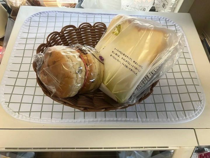 Seria(セリア)：レンジ上耐熱マット グラフチェック