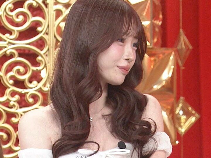 【写真・画像】六本木駅でスカウトされた、美人すぎるキャバ嬢が登場「改札を通る前に声を掛けられて」 1枚目