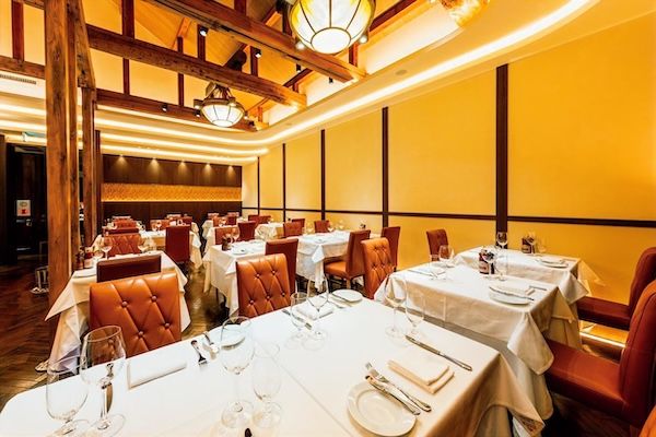 【京都府京都市】ベンジャミンステーキハウス京都店に、熟成肉とシャンパーニュで祝う春限定プラン登場