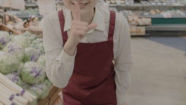 店員さんのおかげで...（画像はphotoAC）