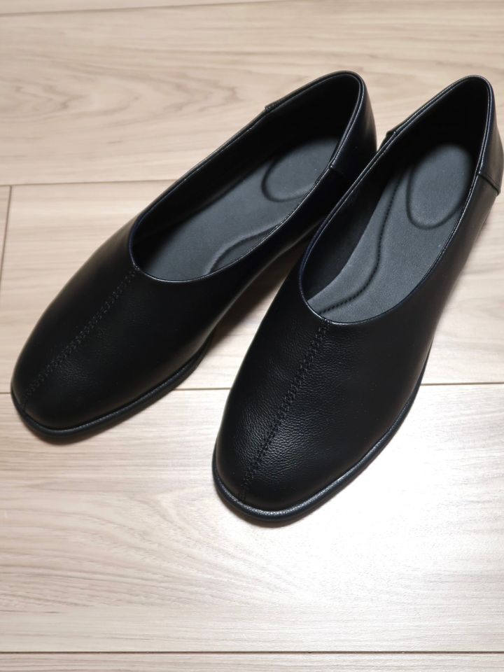 ユニクロ シー スクエアフラットシューズ 3990円（税込）