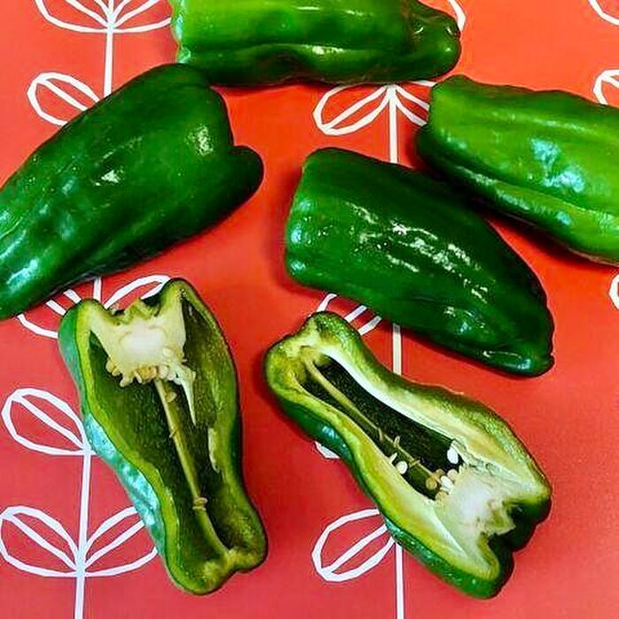 ピーマンの肉詰めは『縦半分に切りません』！こう切ると剥がれにくいんです♪