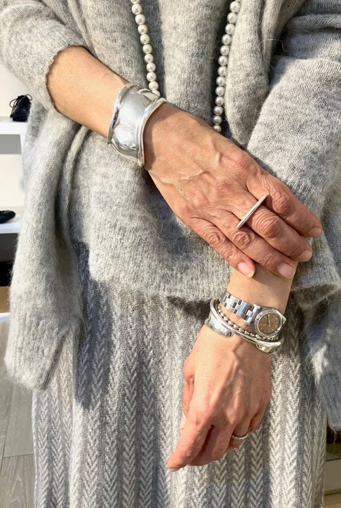 三好さんの手元コーデ