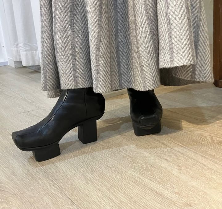 三好さんの足元