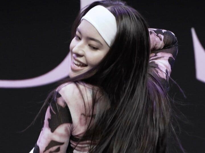 【写真・画像】HYBEオーディション1位の19歳美人候補者に「エースだこれは」指原莉乃も驚き「疑いの余地ない」審査員も最大級の賛辞 1枚目