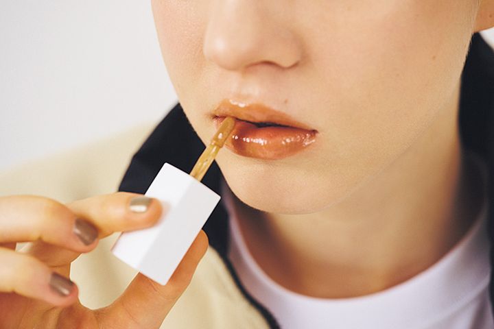 顔の印象が一気に今風に。春に向けてプラスしたいリップ