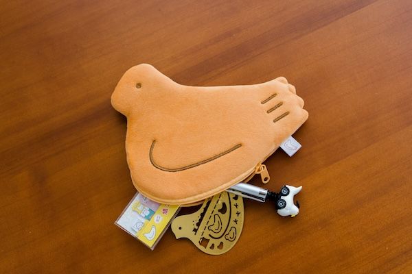 3月6日は“鳩サブローの日”！豊島屋が本店限定ポーチなどをオンラインで24時間限定販売