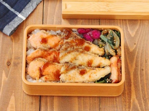 お刺身カツ弁当