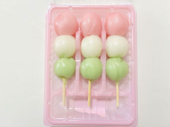 【男の子ママもひな祭り】菱餅に憧れて三色だんごを購入→なんちゃってが完成「サイズ感がちょうどいい」