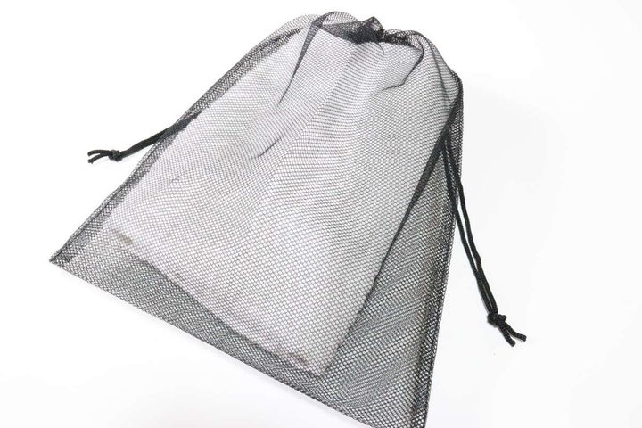 メッシュ巾着バッグ サイズ感