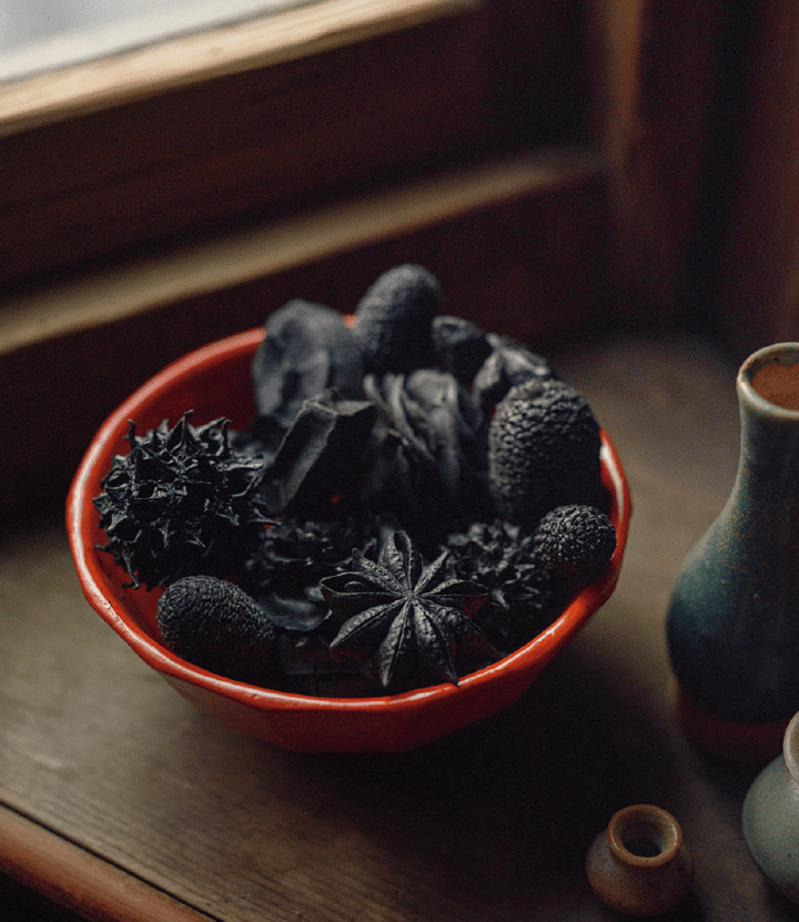 観賞用として、かつては茶道でも用いられたといわれる「花炭」。