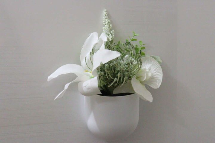 ダイソーのインテリアとして使えるマグネット付きラウンドポケット