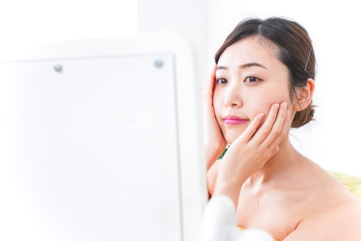 夕方のどんより老け顔を阻止！ 40・50代がすべき透明感が続くスキンケア