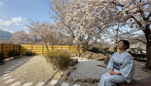 【長野県小諸市】「布引温泉 小諸」が桜の滞在体験プランをスタート！“見る花見”から“泊まる花見”へ